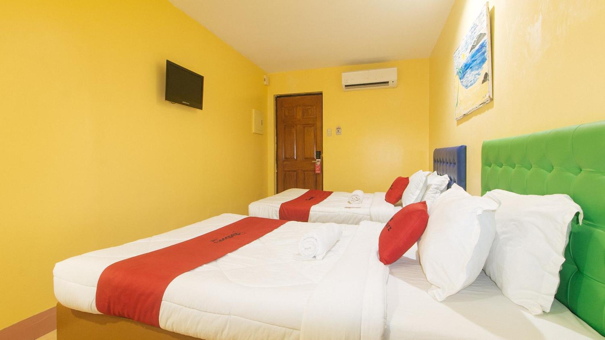 Reddoorz At Comfy Inn Ermita Manila Exterior photo
